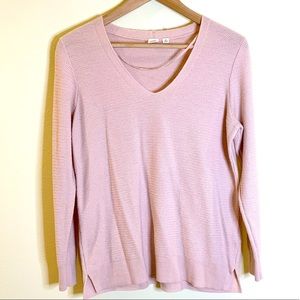 GAP v neck waffle sweater, women’s size petite medium